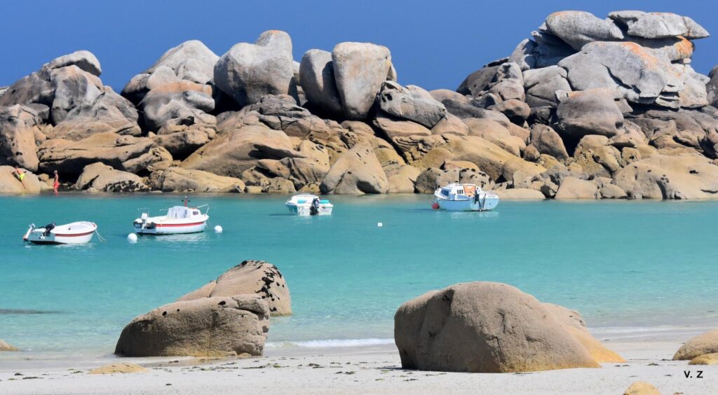 villa vacances Cléder vue mer panoramique 180° plage Grach Zu classée 150 mètres jardin 3300m² clôturé 3 chambres 2 salles de bain vélos paddles agility chiens Bretagne Finistère réservation directe, holiday villa Cléder panoramic 180° sea view Grach Zu classified beach 150 metres enclosed garden 3300sqm 3 bedrooms 2 bathrooms bicycles paddles dog agility Brittany France direct booking, Ferienhaus Cléder Panorama 180° Meerblick Strand Grach Zu 150 Meter eingezäunter Garten 3300qm 3 Schlafzimmer 2 Badezimmer Fahrräder Paddles Hundeagility Bretagne Direktbuchung © Vincent Zeroual